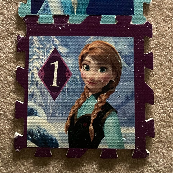 Disney Frozen 8pc Interlocking Foam Floor Mat Hopscotch Activity Play Set & bag - Picture 4 of 15